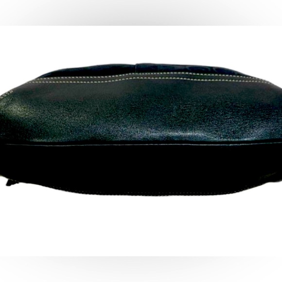 Coach Classic Black Canvas/Leather Signature C Print Shoulder Bag - Picture 6 of 9